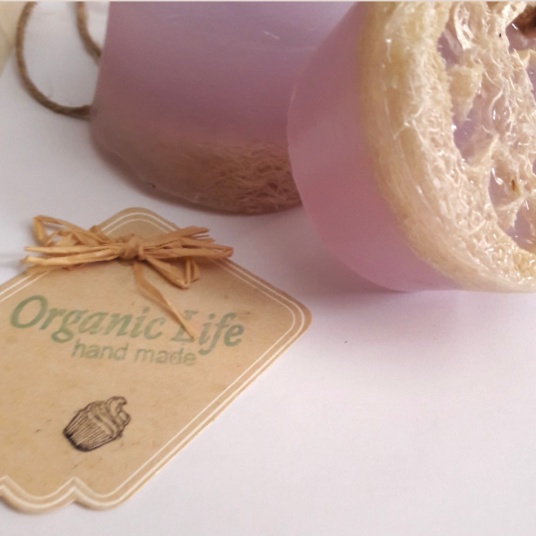 sapun_sa_prirodnom_lufom_575508441